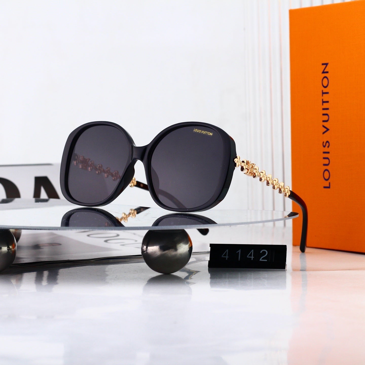 Alloy Metal Polygon Logo Sunglasses 4142